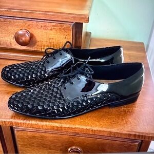 Trotters black patterned basket with leather lace up Oxford loafers flats